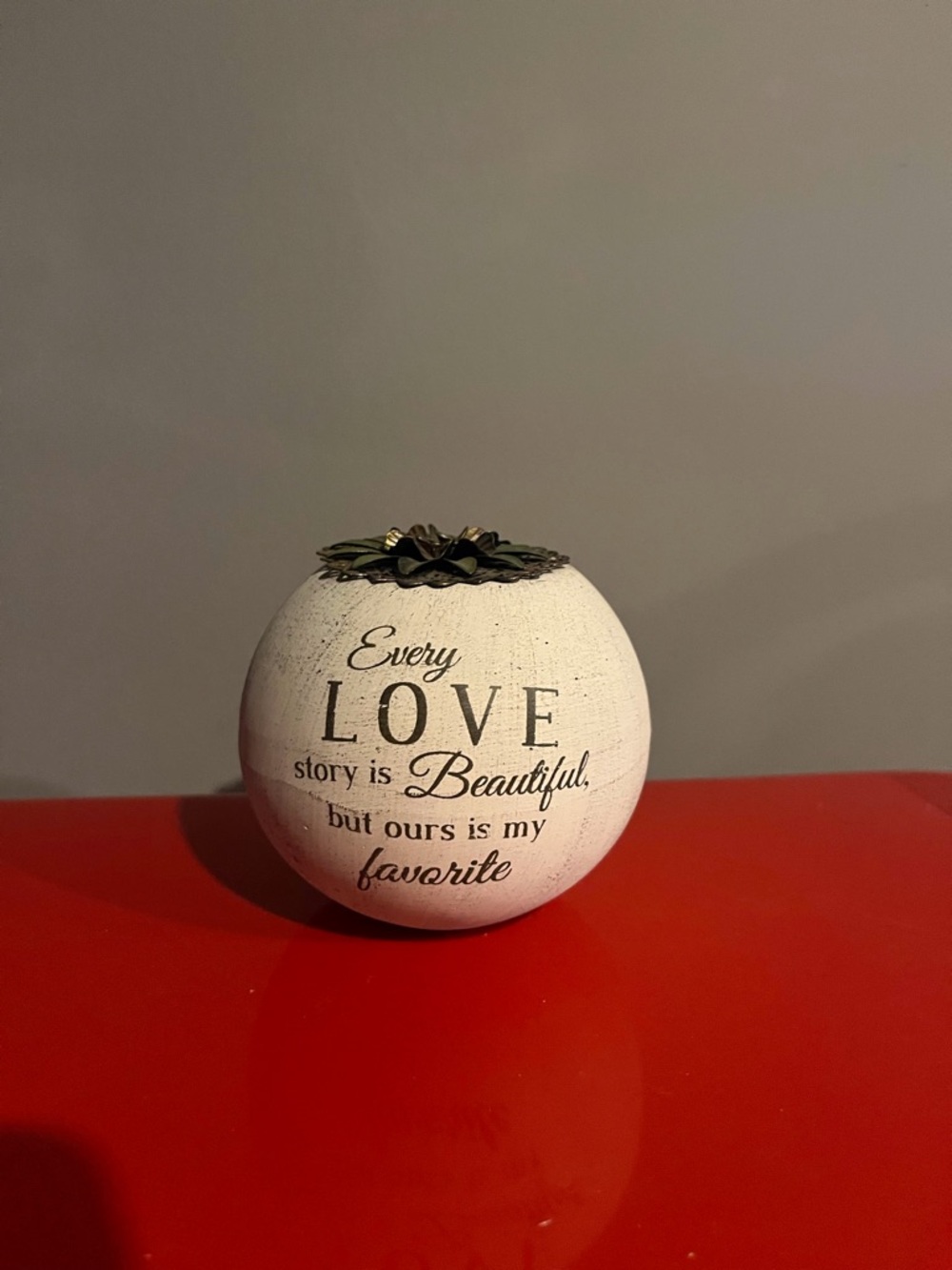 Round Decorative Candle Holder with Sentiment